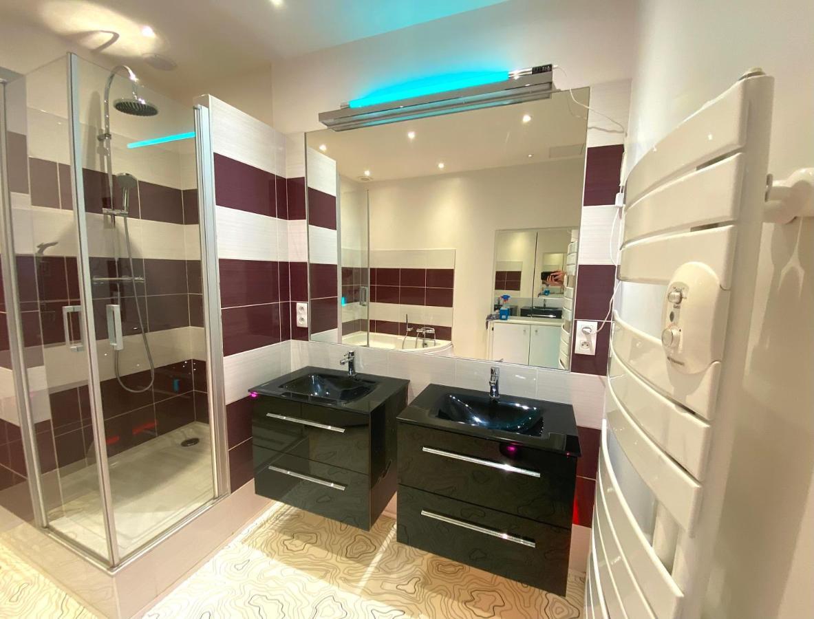 Floydroom'S Pau Chambre Hotes Standing Dans Appartement Partage Proche Chateau Luaran gambar