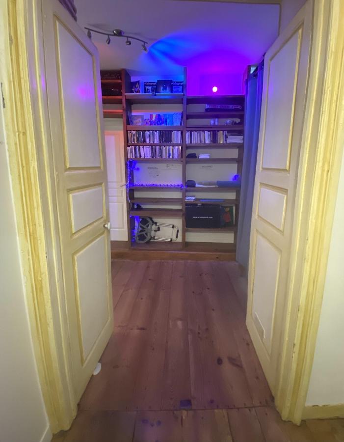 Floydroom'S Pau Chambre Hotes Standing Dans Appartement Partage Proche Chateau Luaran gambar